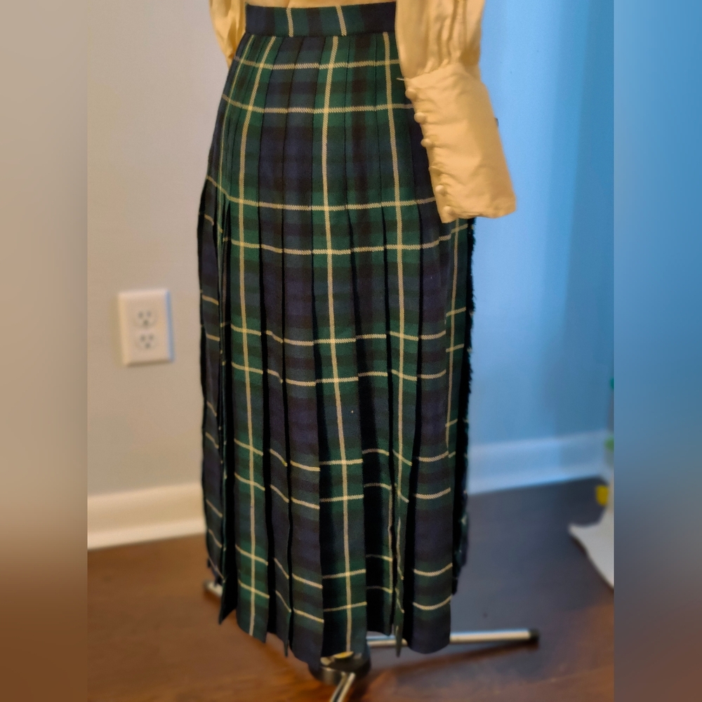 Pringle plaid tartan Scotland maxi skirt leather buckles blue/green pleats kilt
